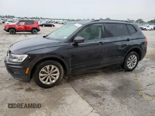 2019 Volkswagen Tiguan S z VIN 3VV0B7AX3KM046633, wystawiony jako Copart lot #57312875 z przebiegiem 134 207 mil mil oraz Szkoda całkowita • Salvage title. Historia ofert i sprzedaży dostępna na DreamBid. Obrazek 1.