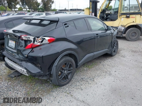 2020 Toyota C-HR LE with VIN JTNKHMBX6L1084659, listed as a IAAI auction lot 41807840 with 1 mi miles. Bid and sale history available at carsss.com. Image 4.