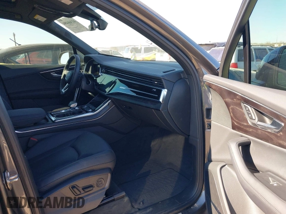 2024 Audi Q7 Premium Plus with VIN WA1LCBF75RD009328, listed as a IAAI auction lot 41366494 with 6,367 mi miles and . Bid and sale history available at DreamBid. Image 5.
