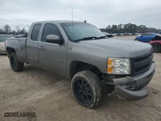 2009 Chevrolet Silverado 1500 LTZ with VIN 1GCEK39J09Z266429, listed as a Copart auction lot 45602525 with 163,931 mi miles and Salvage Title. Bid and sale history available at carsss.com. Image 4.