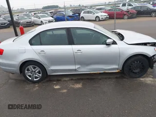 2011 Volkswagen Jetta SE с VIN 3VWDZ7AJ2BM348984, выставлен на аукционе IAAI как лот 42503246 с пробегом 77 392 миль миль и . История ставок и продаж доступна на DreamBid. Изображение 13.
