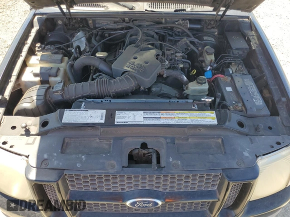 2001 Ford Explorer Sport Trac with VIN 1FMZU77E21UC32983, listed as a Copart auction lot 62192365 with 179,611 mi miles and Salvage title. Bid and sale history available at DreamBid. Image 11.