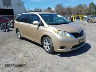 2012 Toyota Sienna LE AAS with VIN 5TDKK3DC9CS184090, listed as a IAAI auction lot 42123891 with 162,065 mi miles. Bid and sale history available at carsss.com. Image 1.