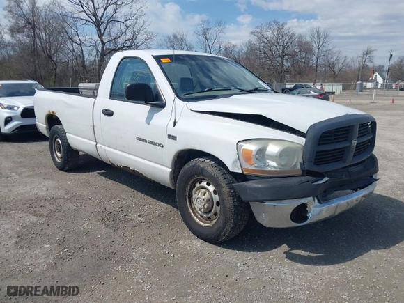 2006 Dodge Ram 2500 SLT with VIN 3D7KR26D96G267779, listed as a IAAI auction lot 41913962 with 384,465 mi miles. Bid and sale history available at carsss.com. Image 1.