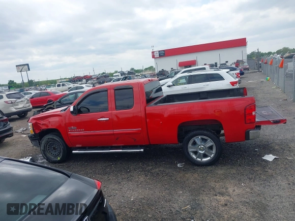 2012 Chevrolet Silverado 1500 LT with VIN 1GCRCSE09CZ131494, listed as a IAAI auction lot 42043422 with 124,162 mi miles. Bid and sale history available at carsss.com. Image 15.