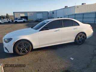 2021 Mercedes-Benz E-Class E 450 with VIN W1KZF5KBXMA934142, listed as a Copart auction lot 43231135 with 39,090 mi miles and Salvage Title. Bid and sale history available at carsss.com. Image 1.