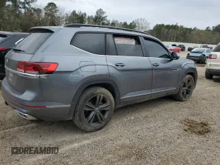 2021 Volkswagen Atlas SE with VIN 1V2MR2CA2MC585075, listed as a Copart auction lot 88780635 with 57,403 mi miles and Salvage title. Bid and sale history available at DreamBid. Image 3.