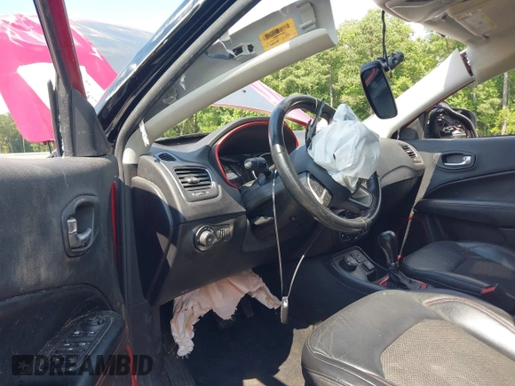 2020 Jeep Compass Trailhawk с VIN 3C4NJDDB6LT111567, выставлен на аукционе IAAI как лот 39724387 с пробегом 95 380 миль миль и . История ставок и продаж доступна на DreamBid. Изображение 5.