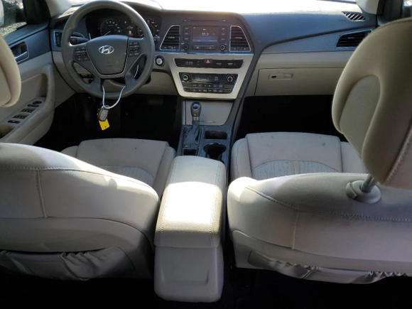 2016 Hyundai Sonata Hybrid SE with VIN KMHE24L14GA022904, listed as a Copart auction lot 53036825 with 115,960 mi miles and Clean Title. Bid and sale history available at carsss.com. Image 8.