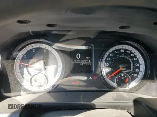 2021 Ram 1500 Tradesman z VIN 1C6RR6FT8MS572128, wystawiony jako Copart lot #46240285 z przebiegiem 74 702 mil mil oraz Szkoda całkowita • Salvage title. Historia ofert i sprzedaży dostępna na DreamBid. Obrazek 9.