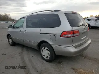 2002 Toyota Sienna LE with VIN 4T3ZF13C62U502916, listed as a Copart auction lot 78490014 with 116,367 mi miles and Salvage Title. Bid and sale history available at carsss.com. Image 2.