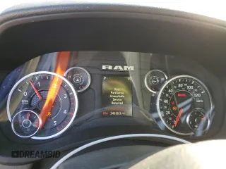 2024 Ram 2500 Tradesman z VIN 3C6UR5HL6RG253486, wystawiony jako Copart lot #43462095 z przebiegiem 34 638 mil mil oraz Szkoda całkowita • Salvage title. Historia ofert i sprzedaży dostępna na DreamBid. Obrazek 9.