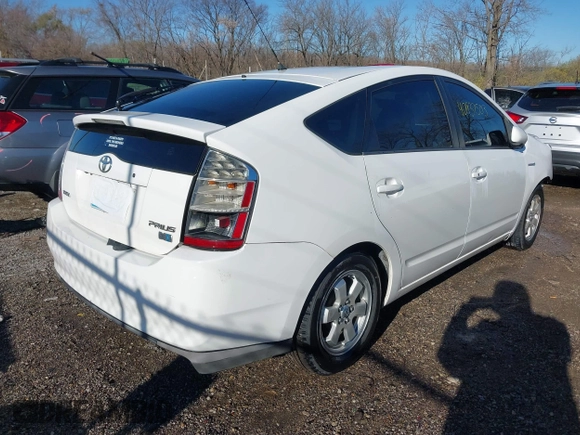2008 Toyota Prius with VIN JTDKB20UX83357830, listed as a IAAI auction lot 40937503 with 262,868 mi miles. Bid and sale history available at carsss.com. Image 4.