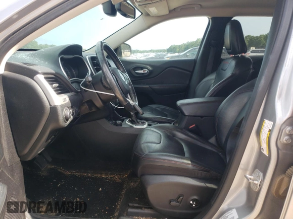 2016 Jeep Cherokee Trailhawk z VIN 1C4PJMBSXGW121272, wystawiony jako Copart lot #61769505 z przebiegiem 119 353 mil mil oraz Szkoda całkowita • Salvage title. Historia ofert i sprzedaży dostępna na DreamBid. Obrazek 7.