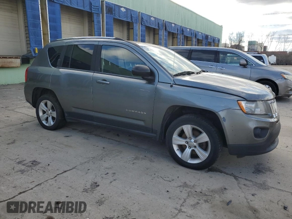 2013 Jeep Compass Latitude with VIN 1C4NJDEB0DD261731, listed as a Copart auction lot 48151495 with 189,985 mi miles and Clean Title. Bid and sale history available at carsss.com. Image 4.