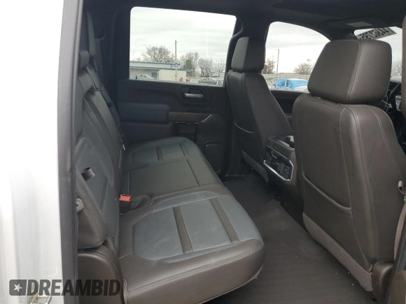 2021 GMC Sierra 3500HD Denali z VIN 1GT49WEY2MF223992, wystawiony jako Copart lot #44362795 z przebiegiem 105 489 mil mil oraz Szkoda całkowita • Salvage title. Historia ofert i sprzedaży dostępna na DreamBid. Obrazek 10.