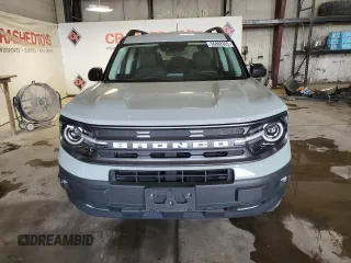 2021 Ford Bronco Sport Big Bend z VIN 3FMCR9B68MRB03127, wystawiony jako Copart lot #56882625 z przebiegiem 28 097 mil mil oraz Szkoda całkowita • Salvage title. Historia ofert i sprzedaży dostępna na DreamBid. Obrazek 5.