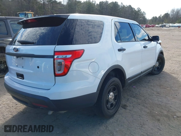 2014 Ford Police Interceptor Utility z VIN 1FM5K8AR0EGC28263, wystawiony jako IAAI lot #41343573 z przebiegiem 192 634 mil mil oraz . Historia ofert i sprzedaży dostępna na DreamBid. Obrazek 4.