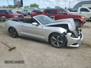 2015 Ford Mustang V6 z VIN 1FATP8EM5F5415089, wystawiony jako Copart lot #55514595 z przebiegiem 118 572 mil mil oraz Szkoda całkowita • Salvage title. Historia ofert i sprzedaży dostępna na DreamBid. Obrazek 4.
