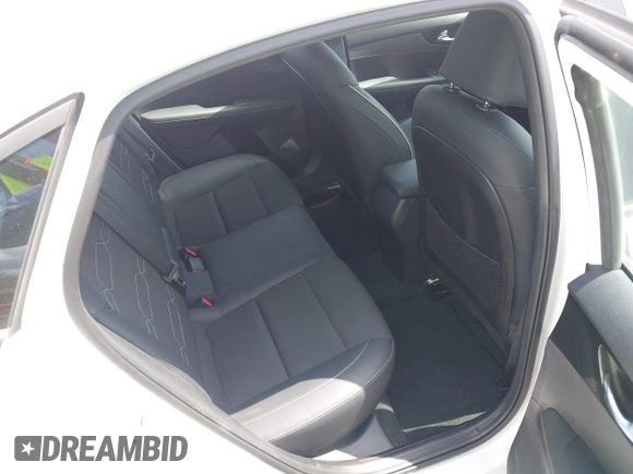 2021 Kia Forte GT-Line with VIN 3KPF34AD0ME393490, listed as a IAAI auction lot 42338272 with 23,101 mi miles and . Bid and sale history available at DreamBid. Image 8.