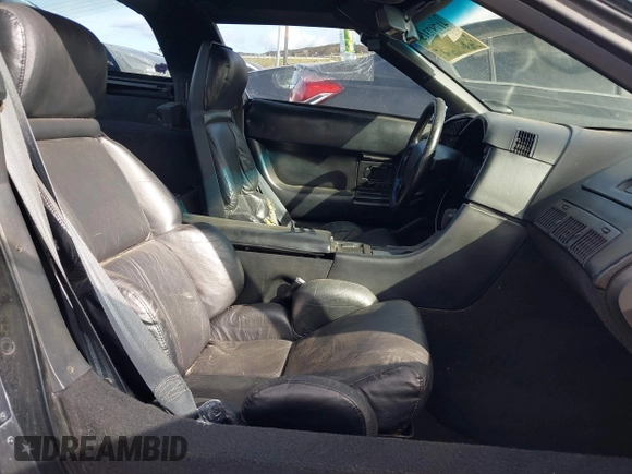 1992 Chevrolet Corvette z VIN 1G1YY23P7N5115133, wystawiony jako IAAI lot #41797315 z przebiegiem 138 579 mil mil oraz . Historia ofert i sprzedaży dostępna na DreamBid. Obrazek 5.