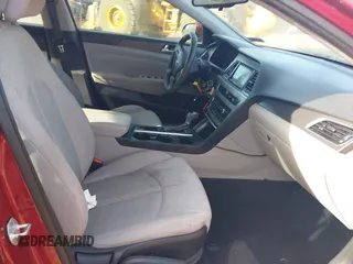 2015 Hyundai Sonata Limited with VIN 5NPE34AF4FH202231, listed as a IAAI auction lot 40904070 with 138,366 mi miles and . Bid and sale history available at carsss.com. Image 5.