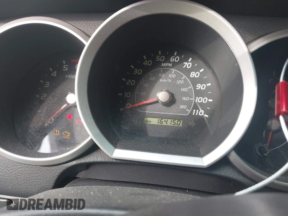 2006 Toyota 4Runner SR5 z VIN JTEBU14R960087249, wystawiony jako IAAI lot #42370575 z przebiegiem 164 150 mil mil oraz . Historia ofert i sprzedaży dostępna na DreamBid. Obrazek 7.