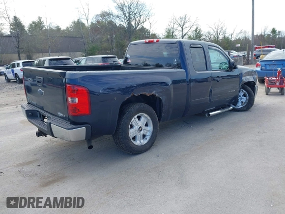 2011 Chevrolet Silverado 1500 LT with VIN 1GCRKSE33BZ398223, listed as a IAAI auction lot 42106322 with 94,829 mi miles and . Bid and sale history available at DreamBid. Image 4.