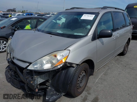 2008 Toyota Sienna CE with VIN 5TDZK23C58S182032, listed as a IAAI auction lot 41760361 with 245,240 mi miles. Bid and sale history available at carsss.com. Image 2.