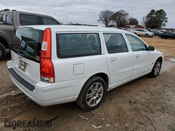 2006 Volvo V70 2.4L with VIN YV1SW612X61538308, listed as a Copart auction lot 47978905 with 199,372 mi miles and Salvage Title. Bid and sale history available at carsss.com. Image 3.