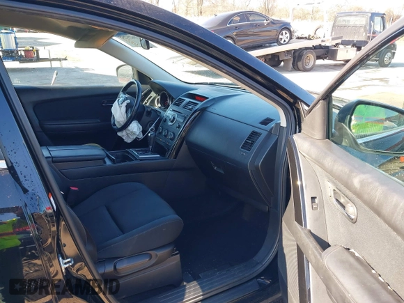 2010 Mazda CX-9 Sport with VIN JM3TB3MV3A0231367, listed as a IAAI auction lot 41628283 with 209,168 mi miles and . Bid and sale history available at carsss.com. Image 5.