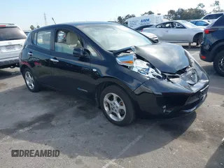 2011 Nissan LEAF SL-e with VIN JN1AZ0CP3BT006608, listed as a IAAI auction lot 41631300 with 60,831 mi miles. Bid and sale history available at carsss.com. Image 1.