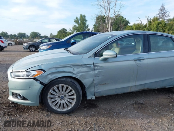 2014 Ford Fusion SE Hybrid with VIN 3FA6P0LU2ER168949, listed as a IAAI auction lot 40366468 with 188,802 mi miles. Bid and sale history available at carsss.com. Image 6.