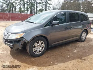 2013 Honda Odyssey LX with VIN 5FNRL5H23DB050884, listed as a IAAI auction lot 41776446 with 176,620 mi miles. Bid and sale history available at carsss.com. Image 18.
