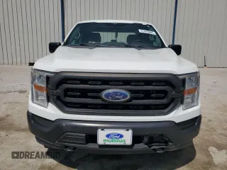 2022 Ford F-150 XL z VIN 1FTFW1E82NFA52487, wystawiony jako Copart lot #51443685 z przebiegiem 33 188 mil mil oraz Szkoda całkowita • Salvage title. Historia ofert i sprzedaży dostępna na DreamBid. Obrazek 5.