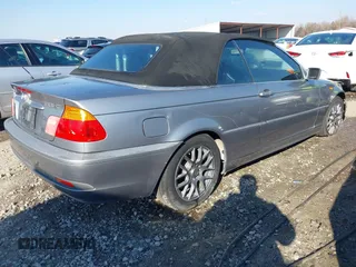 2004 BMW 3 Series 325Ci with VIN WBABW33404PL26897, listed as a IAAI auction lot 41007643 with 139,206 mi miles. Bid and sale history available at carsss.com. Image 4.
