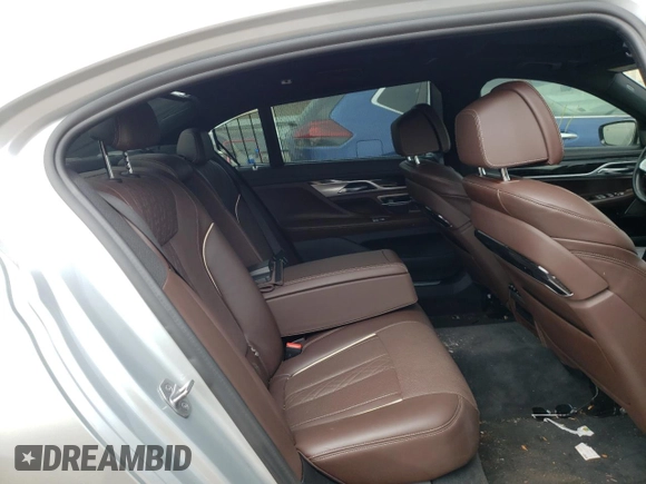 2020 BMW 7 Series 750i xDrive with VIN WBA7U2C00LBM62221, listed as a Copart auction lot 47604792 with 111 mi miles. Bid and sale history available at carsss.com. Image 6.