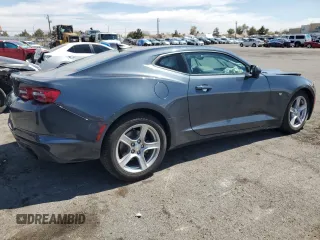 2022 Chevrolet Camaro 1LT z VIN 1G1FB1RX0N0121962, wystawiony jako Copart lot #50792885 z przebiegiem 59 681 mil mil oraz Szkoda całkowita • Salvage title. Historia ofert i sprzedaży dostępna na DreamBid. Obrazek 3.