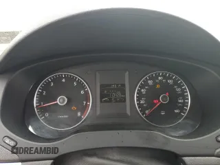 2014 Volkswagen Jetta SE с VIN 3VWD17AJ3EM238733, выставлен на аукционе Copart как лот 59005125 с пробегом 113 428 миль миль и Списание • Salvage title. История ставок и продаж доступна на DreamBid. Изображение 9.
