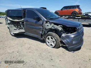 2024 Jeep Compass Sport with VIN 3C4NJDAN2RT600460, listed as a Copart auction lot 53702675 with 28,303 mi miles and Salvage title. Bid and sale history available at DreamBid. Image 4.