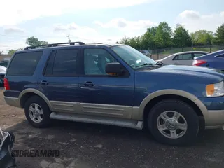2006 Ford Expedition Eddie Bauer z VIN 1FMFU18536LA22209, wystawiony jako IAAI lot #42241459 z przebiegiem 121 600 mil mil oraz . Historia ofert i sprzedaży dostępna na DreamBid. Obrazek 13.