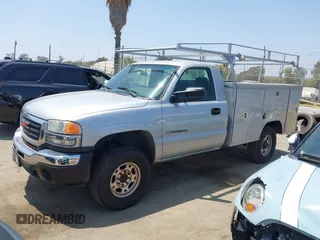 2004 GMC Sierra 1500 with VIN 1GDHC24U94E363663, listed as a IAAI auction lot 42554125 with 86,559 mi miles and . Bid and sale history available at DreamBid. Image 17.