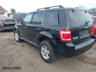 2008 Ford Escape Hybrid with VIN 1FMCU59H08KA59214, listed as a IAAI auction lot 41628625 with 999,999 mi miles. Bid and sale history available at carsss.com. Image 3.
