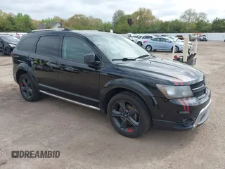 2018 Dodge Journey Crossroad z VIN 3C4PDDGG0JT449759, wystawiony jako IAAI lot #42210815 z przebiegiem 93 747 mil mil oraz . Historia ofert i sprzedaży dostępna na DreamBid. Obrazek 1.