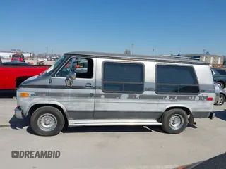 1989 GMC Vandura z VIN 1GDEG25KXK7519540, wystawiony jako IAAI lot #41771047 z przebiegiem 638 734 mil mil oraz . Historia ofert i sprzedaży dostępna na DreamBid. Obrazek 14.
