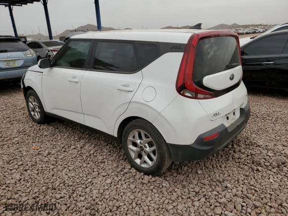 2020 Kia Soul S with VIN KNDJ23AU9L7062137, listed as a Copart auction lot 44576985 with 98,280 mi miles and Salvage Title. Bid and sale history available at carsss.com. Image 2.