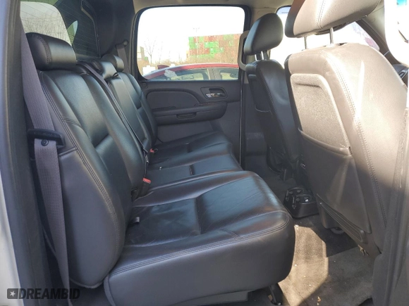 2011 Chevrolet Avalanche LTZ with VIN 3GNTKGE37BG226965, listed as a Copart auction lot 45387375 with 148,016 mi miles and Clean Title. Bid and sale history available at carsss.com. Image 10.