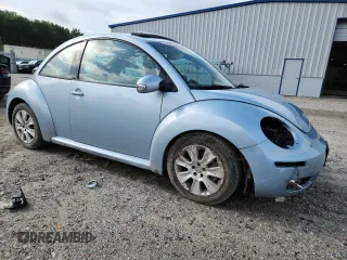 2010 Volkswagen Beetle with VIN 3VWRG3AG9AM018685, listed as a Copart auction lot 64543775 with 103,537 mi miles and Salvage title. Bid and sale history available at DreamBid. Image 4.