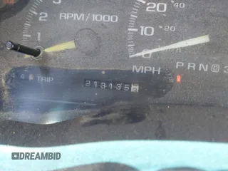 1996 Chevrolet Tahoe z VIN 1GNEK13R9TJ357134, wystawiony jako IAAI lot #42218520 z przebiegiem 213 135 mil mil oraz . Historia ofert i sprzedaży dostępna na DreamBid. Obrazek 16.