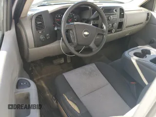 2009 Chevrolet Silverado 1500 Work Truck with VIN 1GCEC14X99Z223429, listed as a Copart auction lot 53147735 with 133,961 mi miles and Clean Title. Bid and sale history available at DreamBid. Image 8.